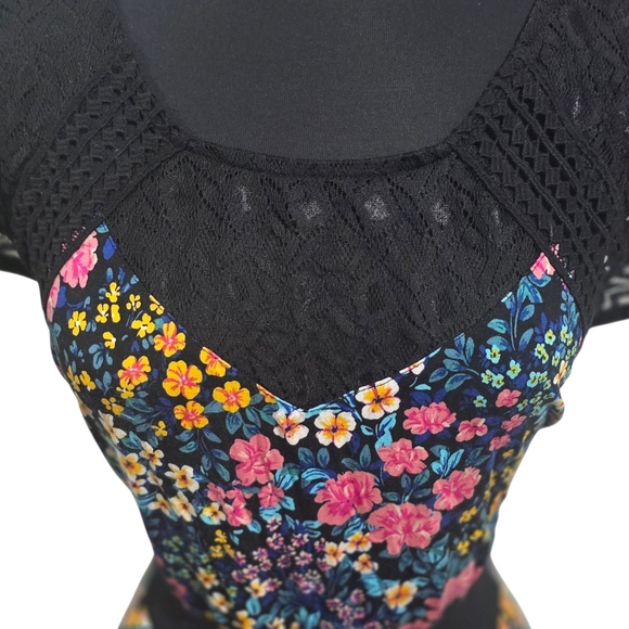 Torrid Floral Super Soft Skater Mini Dress – Sweetheart Neck Short Sleeve Size18 - Picture 4 of 5